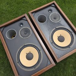 Sansui SP-100 3 Way Speakers