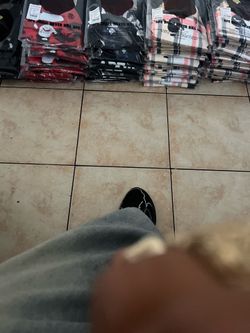 Bulk bape shirts dm on here for bulk I’ll reach out asap