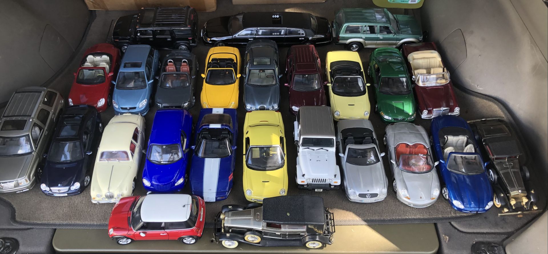 25 Diecast model cars see pics make me an offer