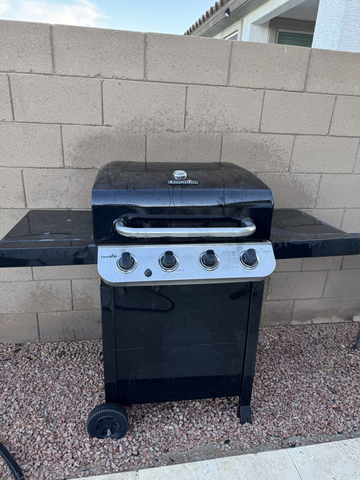 Grill And Gas tank