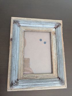 Two-Tone Rustic 4x6 Tabletop Photo Frame