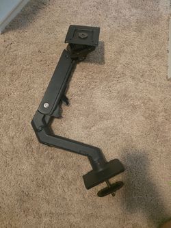 Ergotron 45-647-224 HX Desk Monitor Arm for Displays with HD Pivot - Matte Black