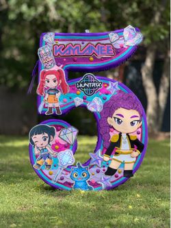 Number 5 K-pop piñata