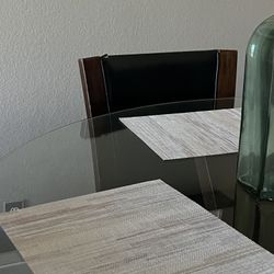 Counter Height Table 4 Chairs 