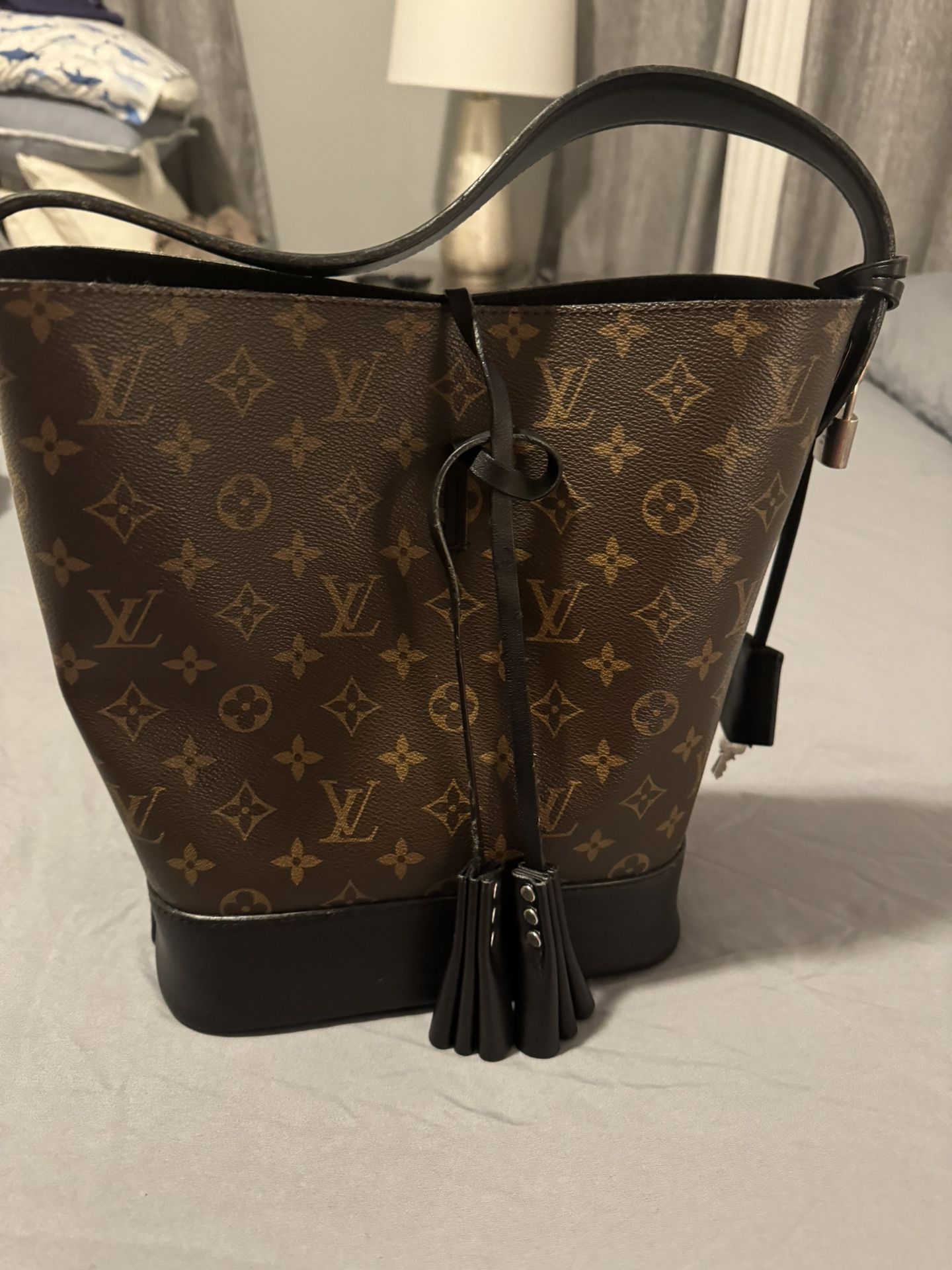  Authentic Louis Vuitton Bag