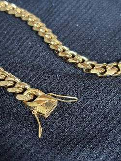 Gold Necklace & Chain Set