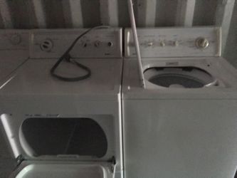 Kenmore washer dryer set like new delivery available!