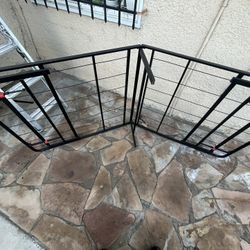 Twin/Queen bed frame