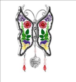 New in box. Beautiful Butterfly 🦋 Sun Catcher. Heart says PRECIOUS SISTER. SAee photos. CASH only. Pickup
