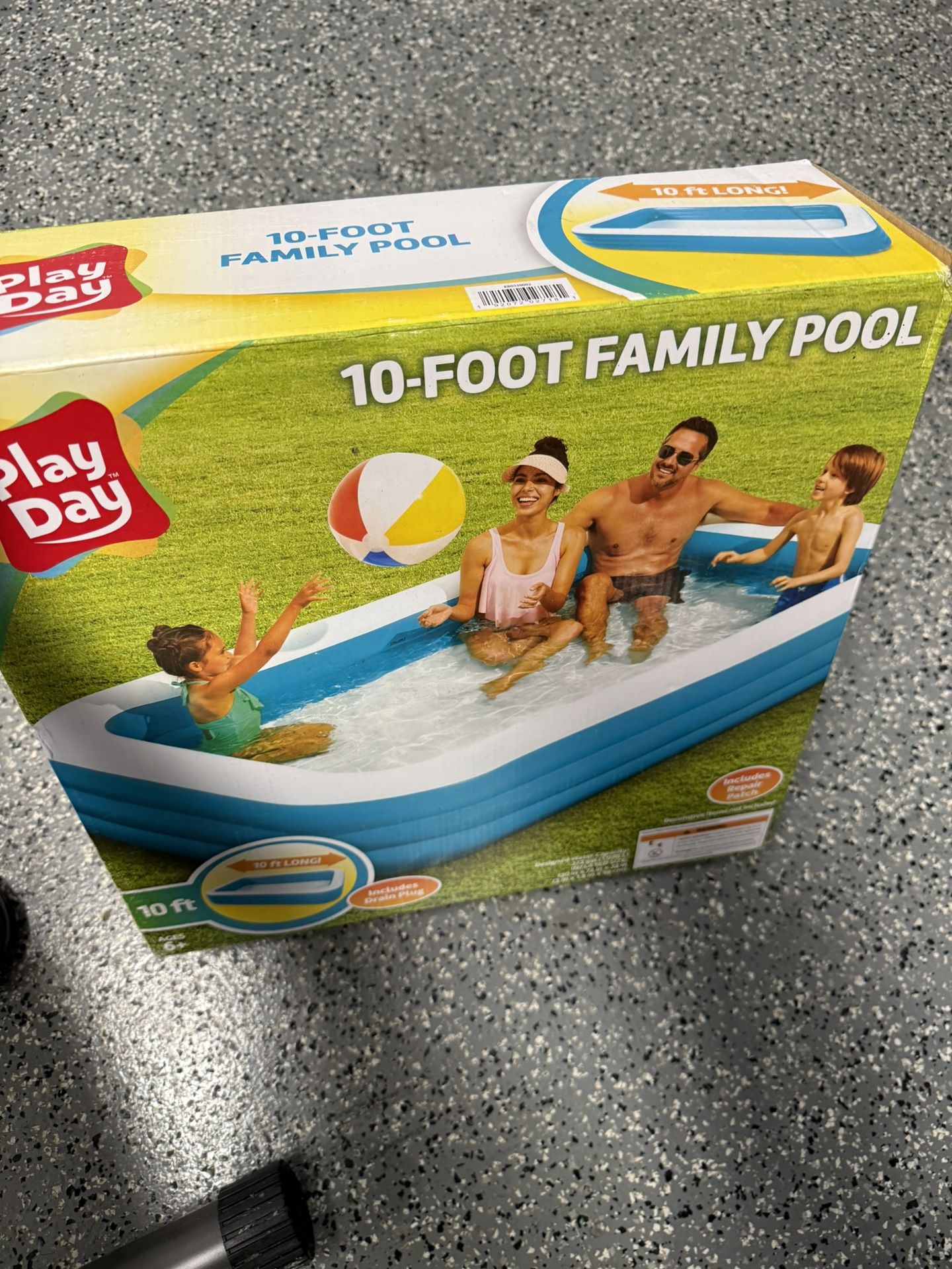 Family Pool (Blue & White)