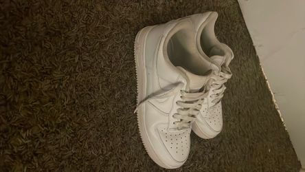 AIRFORCES (WHITE) SIZE 9 FOR SALE