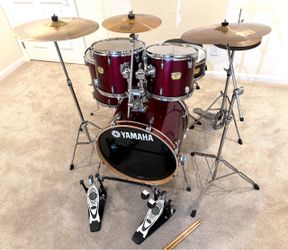 Yamaha YD complete 5 piece drum set Sabian cymbals stands new double pedal throne great cond. $535 cash in Upland 91784