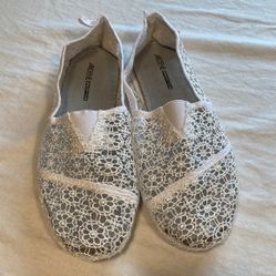 Ardene New Memory Foam Embroidered Slip Ons 9
