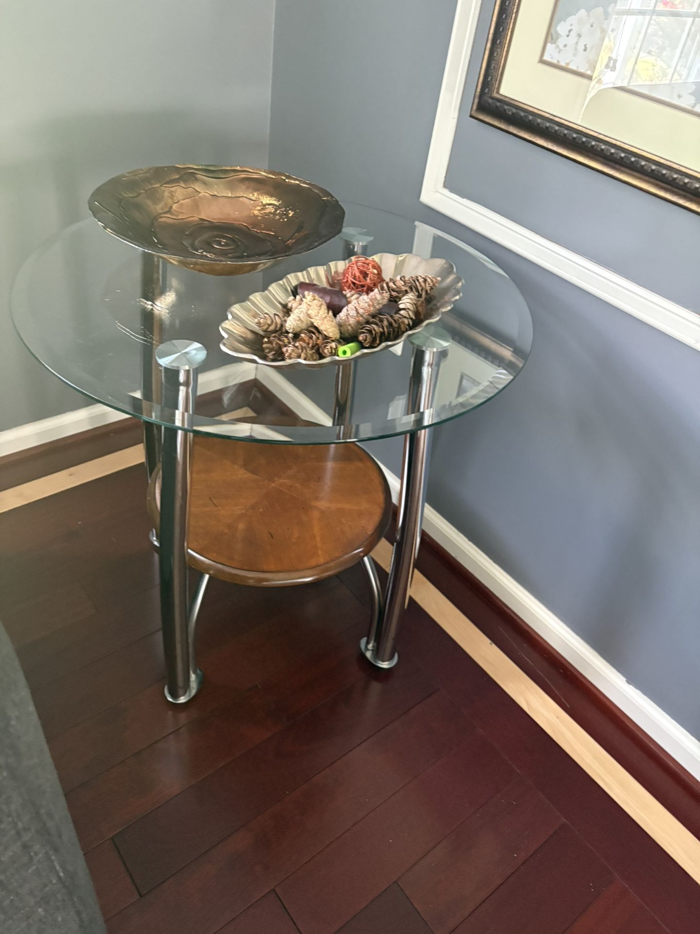 2 Round Side Tables