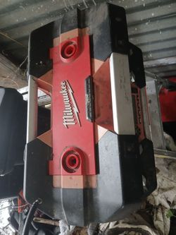 Milwaukee Jobsite Radio