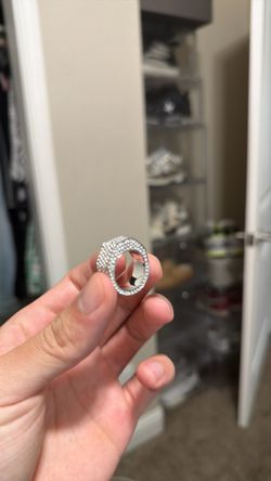 Sworvaski Ring size 55
