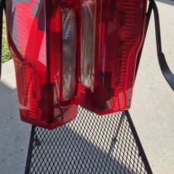 2024 F250 Xlt Tail Lights 