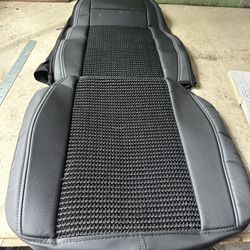 Universal Seat Cover For ALL Semi-Trucks.