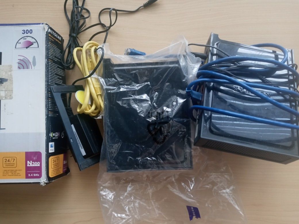 2X Netgear N300 Wireless Routers