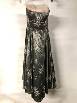Women's Prom Dress {2831}.[Parma]