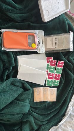17 pro max cases and screen protectors.