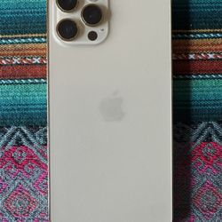 12 Pro Max iPhone Gold 