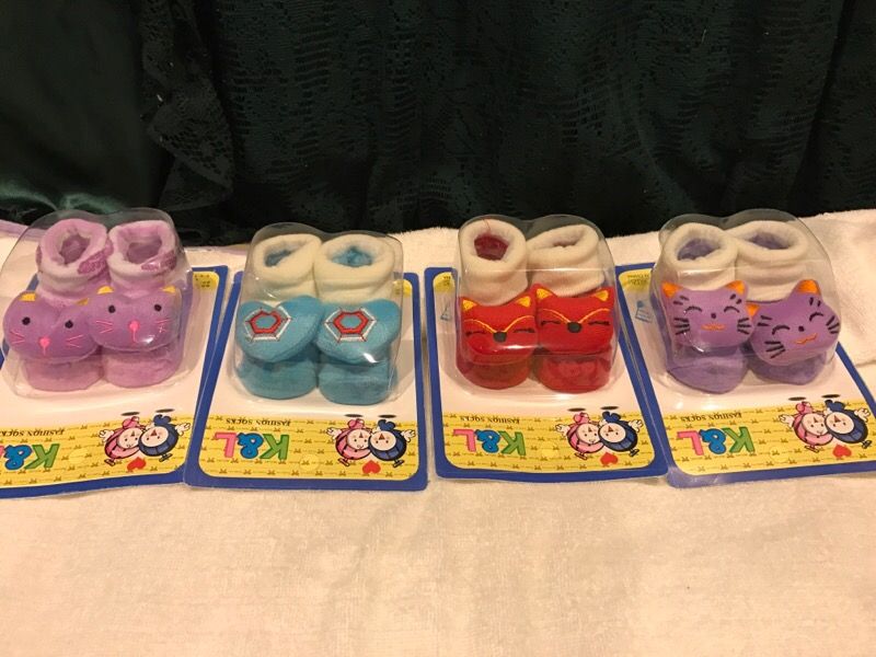 Adorable baby socks 0-9 months