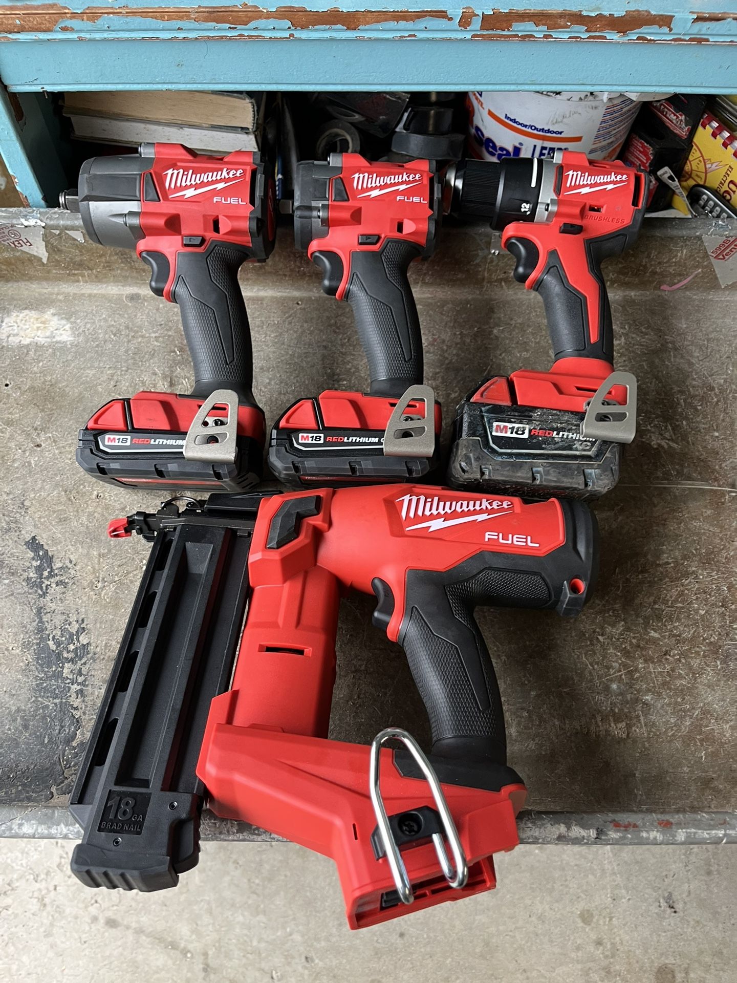 18 V Milwaukee tools in batterys assorted prices