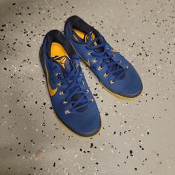 Nike Kobe Basketball Shoes - Size 10