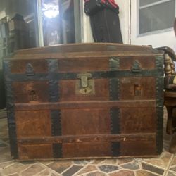 1935 To 1945  Shipping Container In Very Good And All Original Condition. 