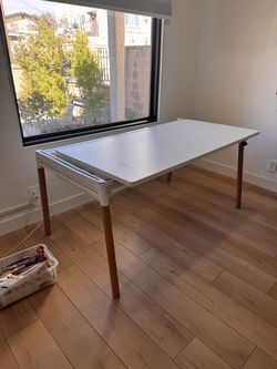 Inscape Rockit Standing desk