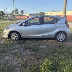 2015 Toyota Prius C – $2,000 (Mechanic Special)