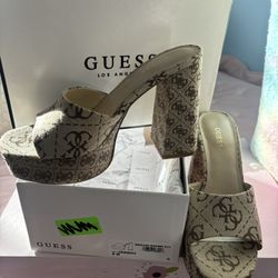 Zapatos Guess Seminuevos