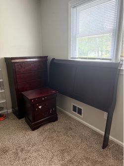 Bedroom Set – Dresser, Nightstand & Full Size Headboard – $75