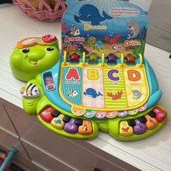 Vtech Touch and Teach Sea turtle Toddler Toy