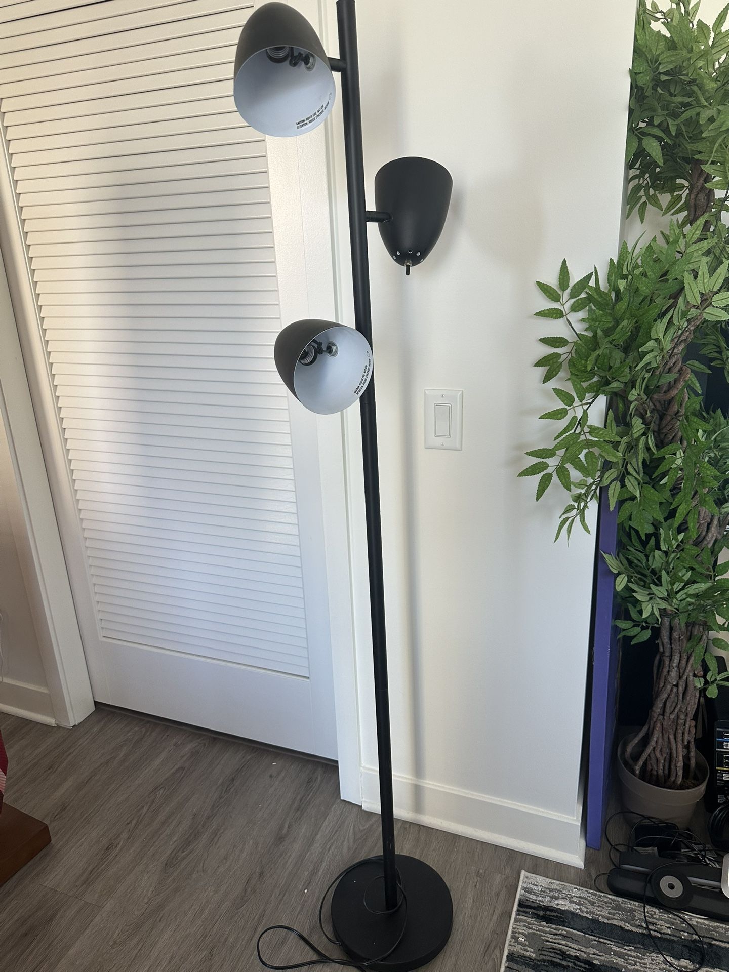 Brightech Can LED Floor Lamp Black