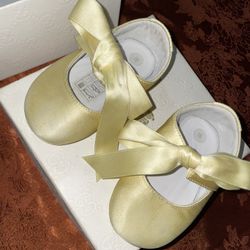 Gucci Baby Yellow Ballerina Style Shoes