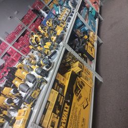 DeWalt Atomic Rotary Hammer 