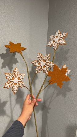Gingerbread Snowflake Picks