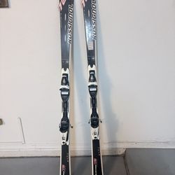 Skis For Sale 