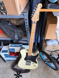 Yamaha Pacifica Electric Guitar