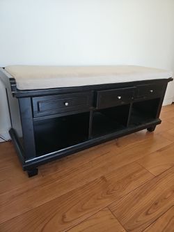 Shoe bench