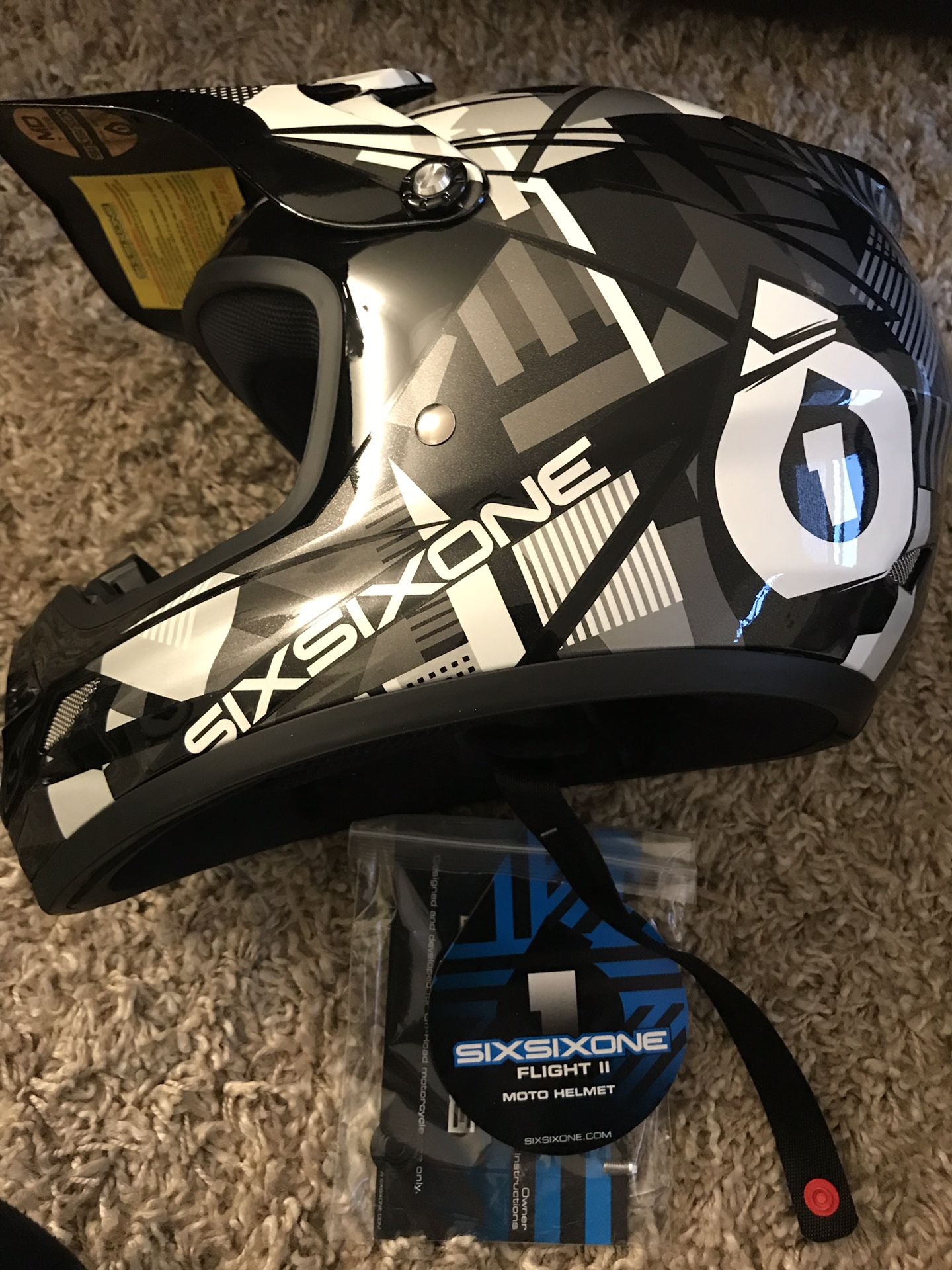 Six six one dirtbike helmet new size medium
