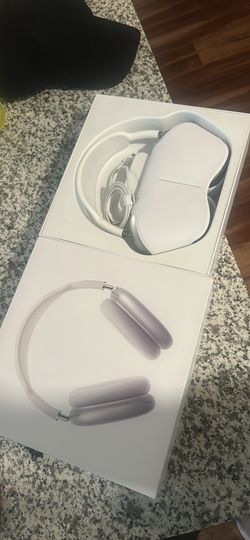 AirPod promax silver