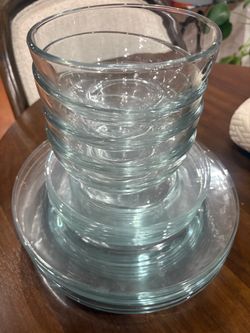 Set of dishes