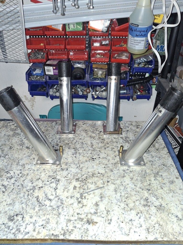 Four tight lock rod holders