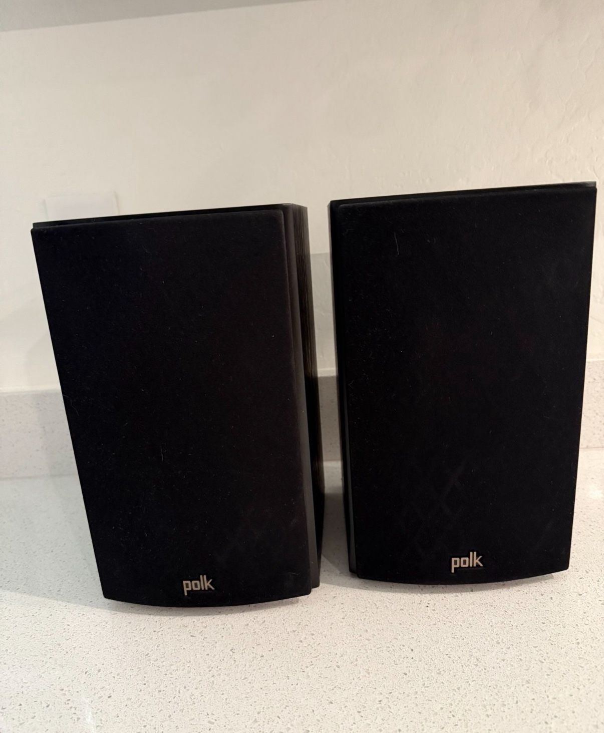 Polk T15 Speakers