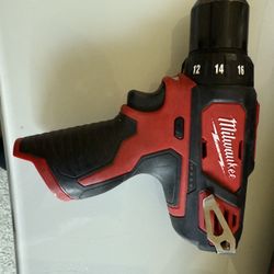 Milwaukee M12 Drill