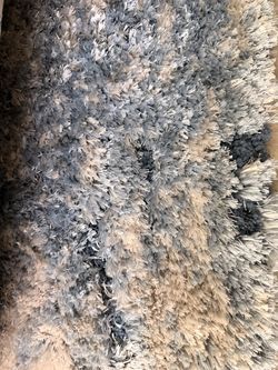 ROOMS TO GO ELOISE SHAG 7'10"X9'10" RUG -BLUE