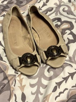 Ladies Burberry Shoes